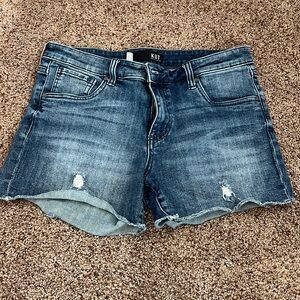 Kut from the Kloth, gidget cut off shorts, size 8, 4" inseam